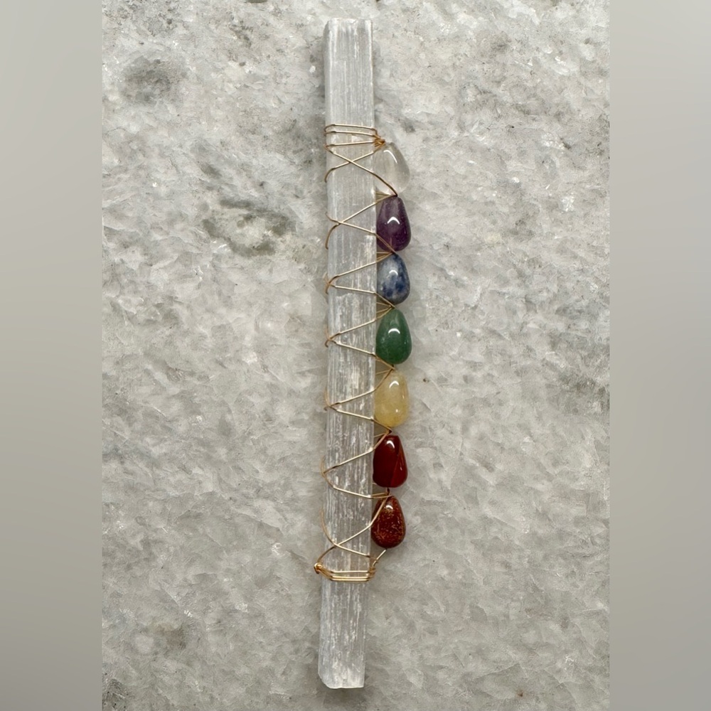 New Natural Shimmer Frosty Selenite Crystal Wand w/ Natural Chakra Gemstones - Picture 8 of 9
